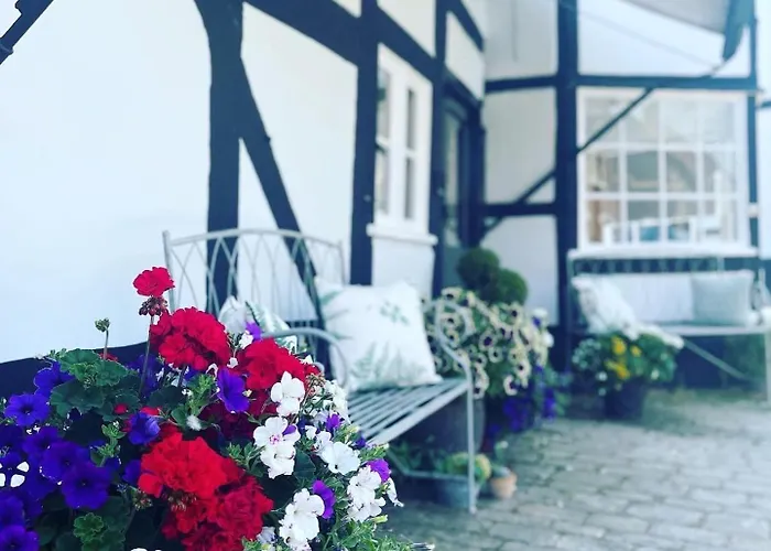 Humbug Cottage